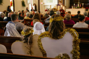 angels-in-worship